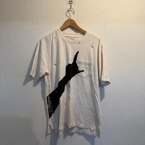 archive dasyori white graphic tee